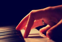 亿万28：[CBA]篮球与美食成就友谊.